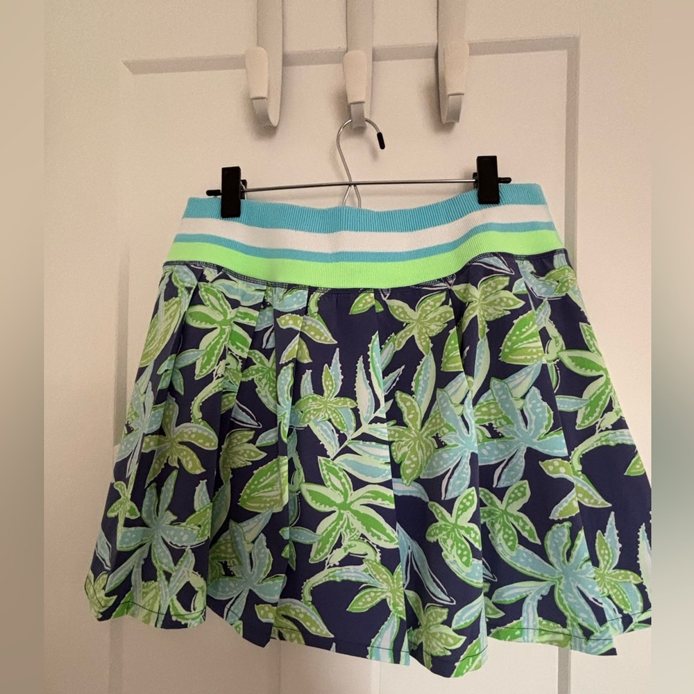 NWT. Lilly Pulitzer Luxletic 15" Cosmina High Rise Skort - Picture 4 of 5